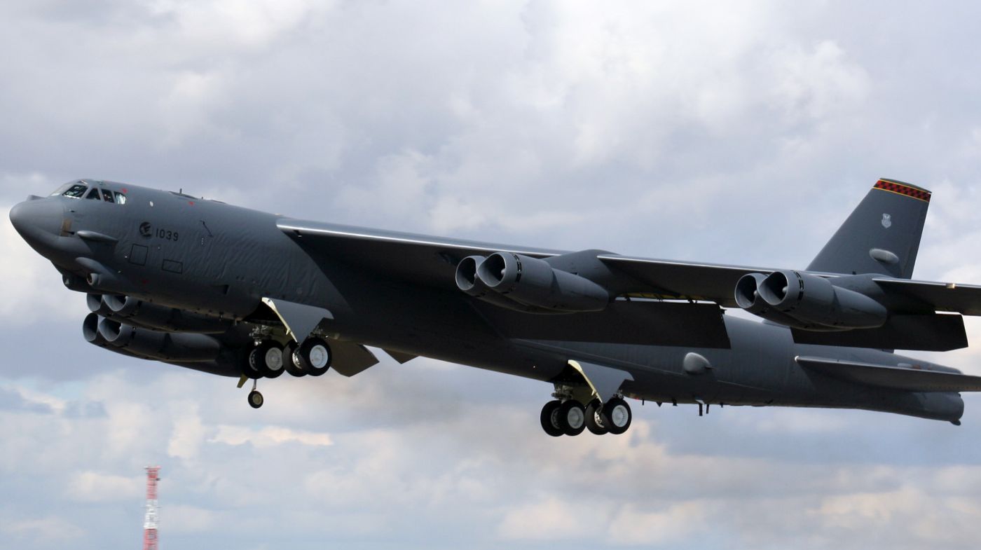 B-52 Stratofortress (fot. Carlos Menendez San Juan, Creative Commons Attribution-Share Alike 2.0 Generic)