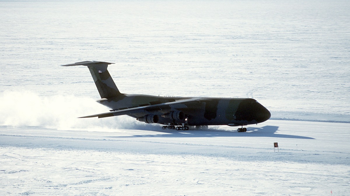 C-5 Galaxy. Pięćdziesiąt lat olbrzyma