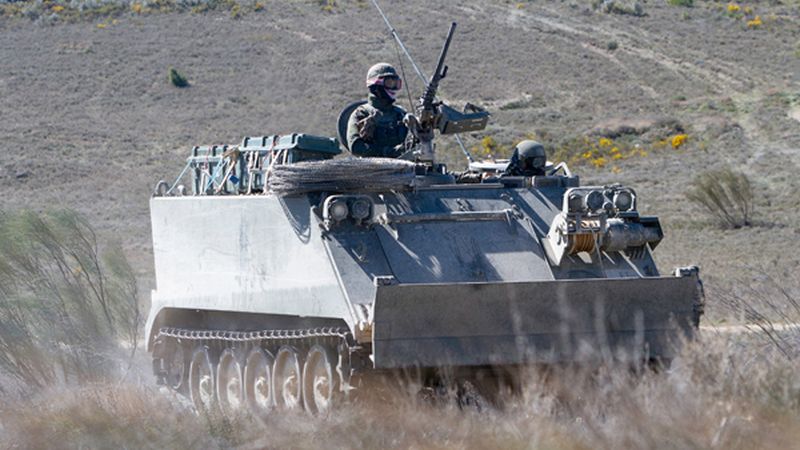 Hiszpanie zintegrowali niszczyciel czołgów na bazie M113 z ppk Spike |  Konflikty.pl