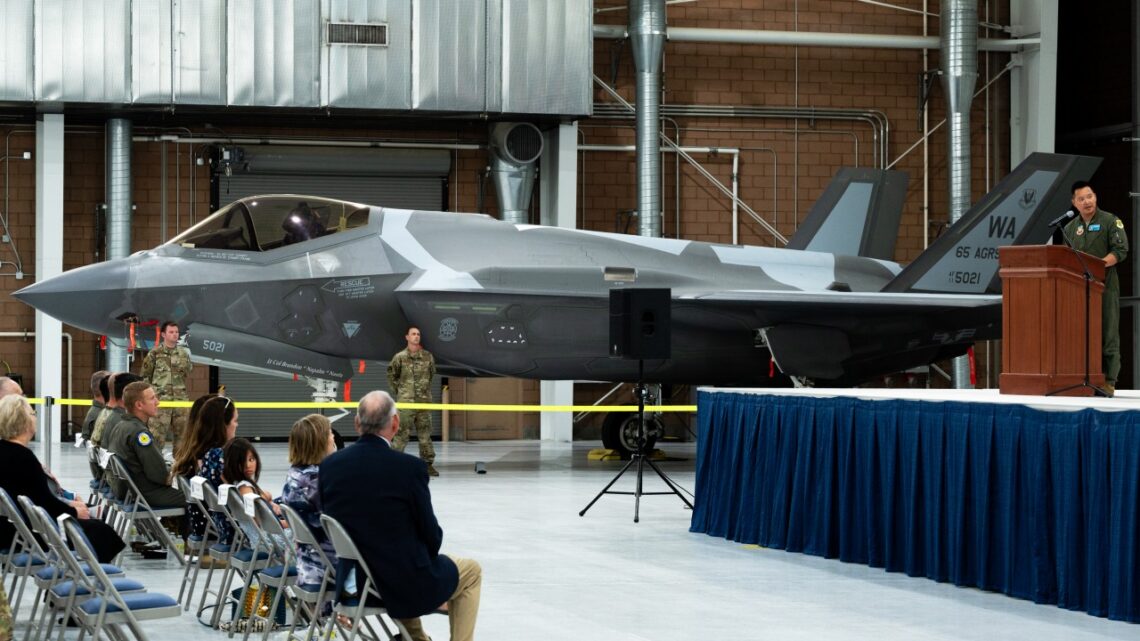65. Eskadra Agresorów reaktywowana z „chińskimi” F-35A