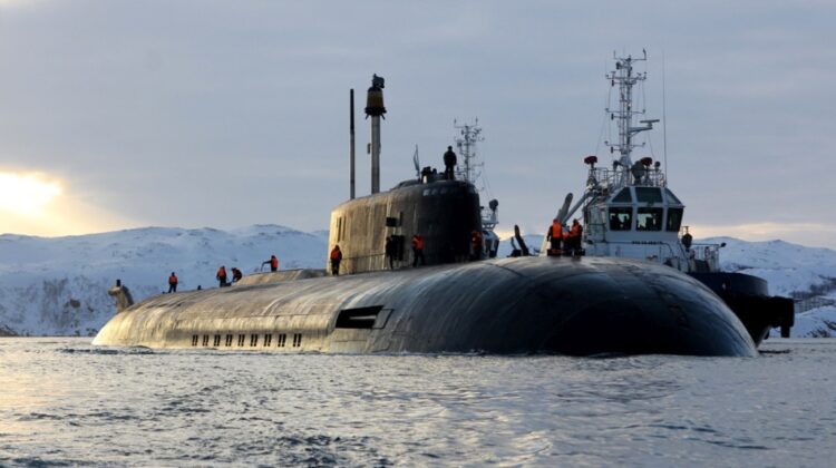 Okręt podwodny Biełgorod przyjęty do służby