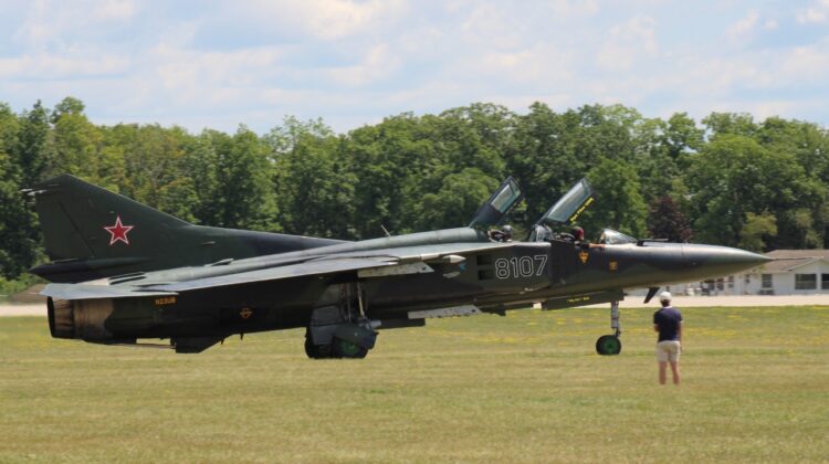 MiG-23UB