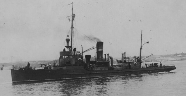 Trałowiec ORP Rybitwa typu FM